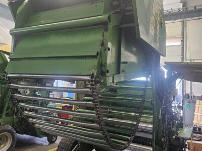 Prasa rolującą do słomy Krone Vario Pack 1500