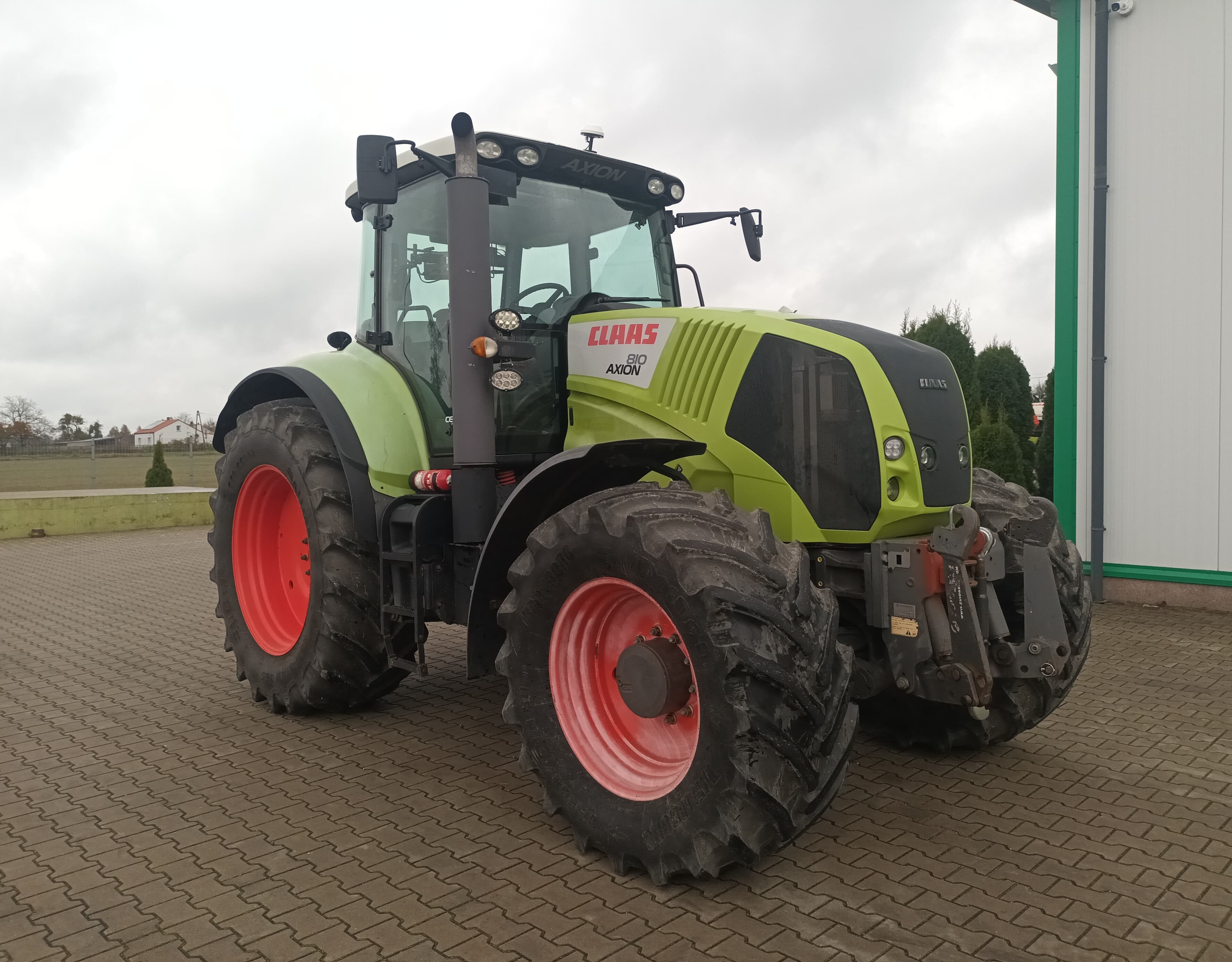 Claas Axion 810