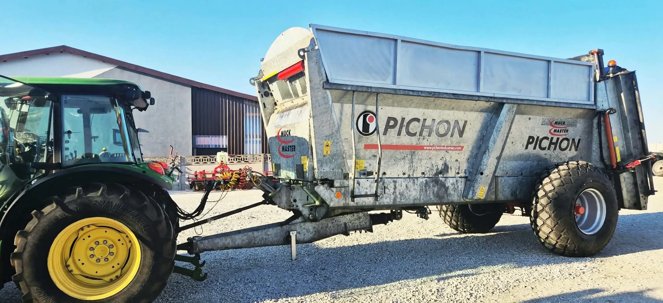 Rozrzutnik obornika wapna PICHON M1350