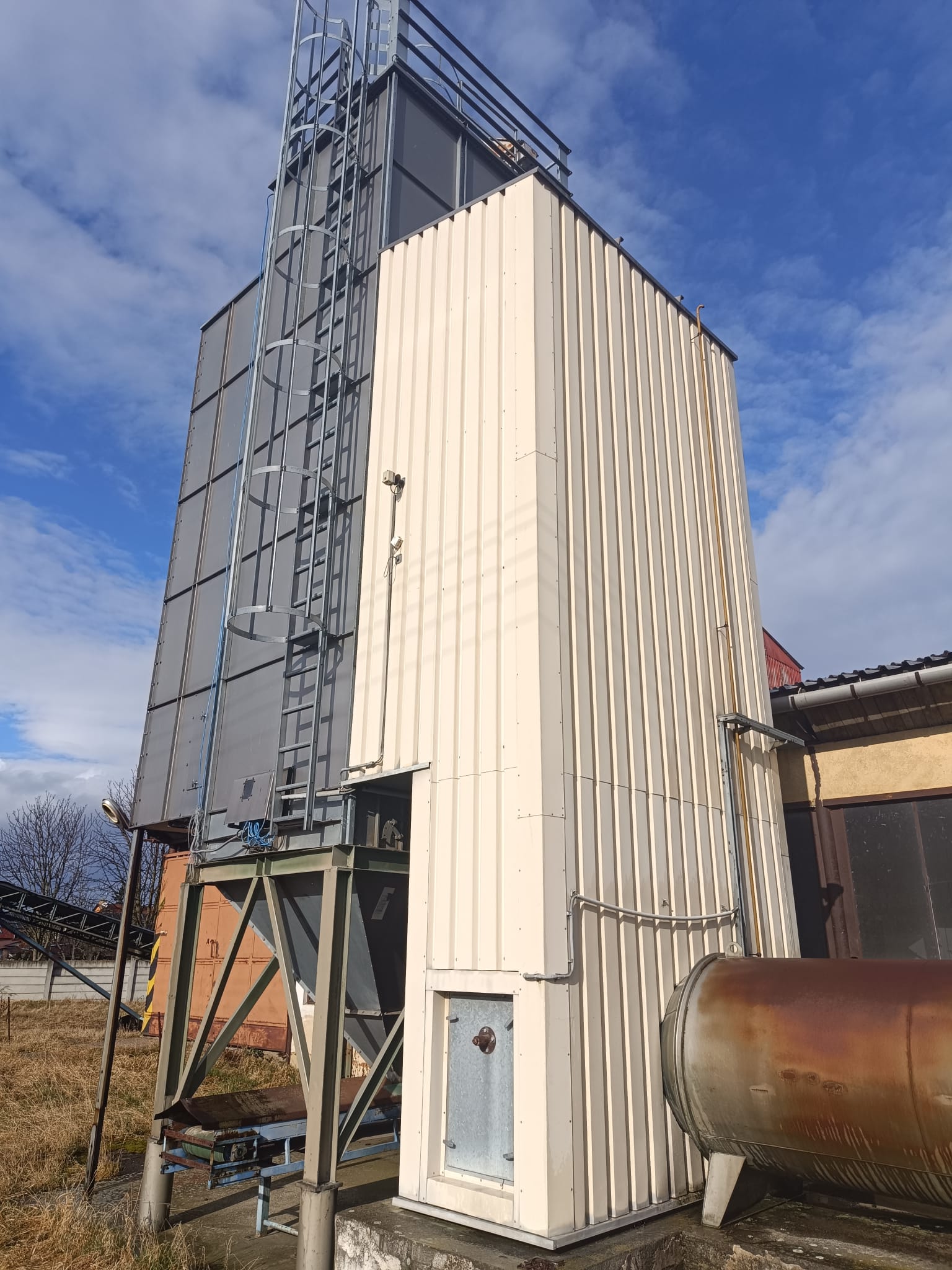 Suszarnia do zboża i kukurydzy Stela GDB TM-1/4