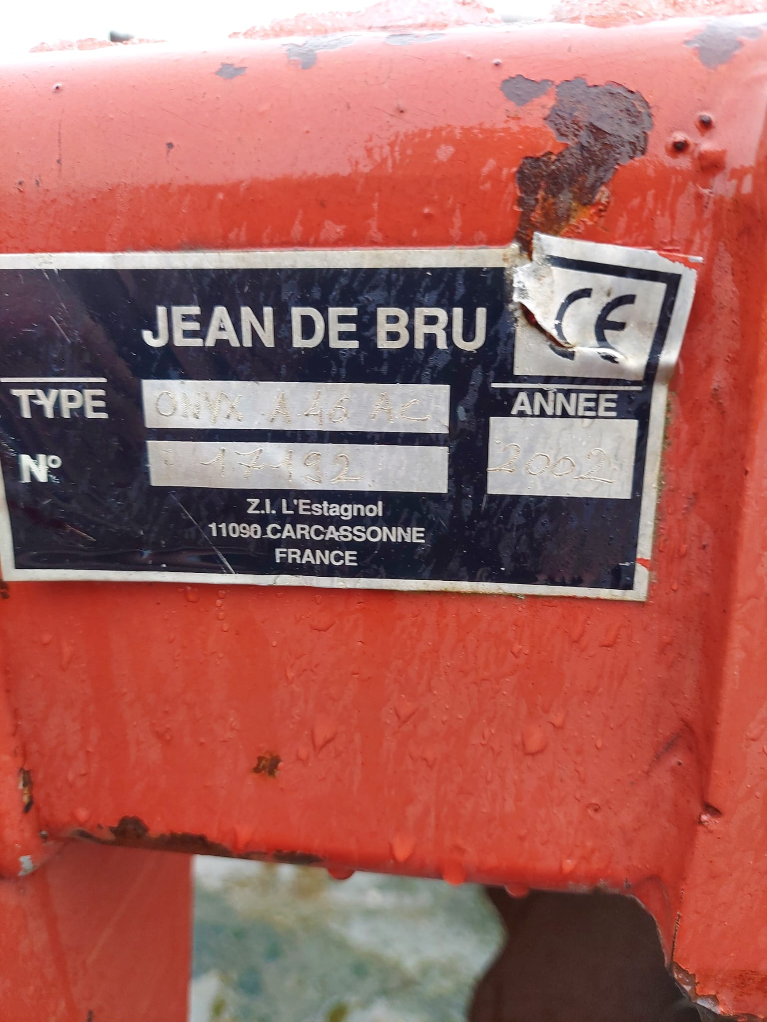 Brona talerzowa Rau, Jean de Bru