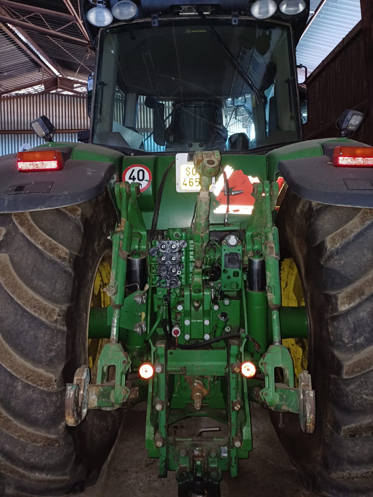 John Deere 8330R
