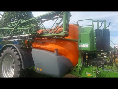 Opryskiwacz Amazone UX 4200