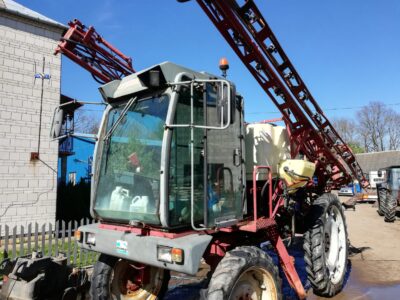 Opryskiwacz samojezdny Hardi 2400l, 21/24m
