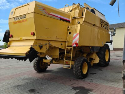 New Holland Tx 68 Plus