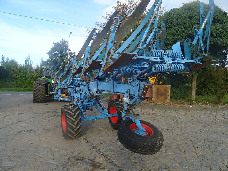Pług Lemken VARI TITAN . Obrotowy-Azurowy. Pług 9 Lemken skibowy