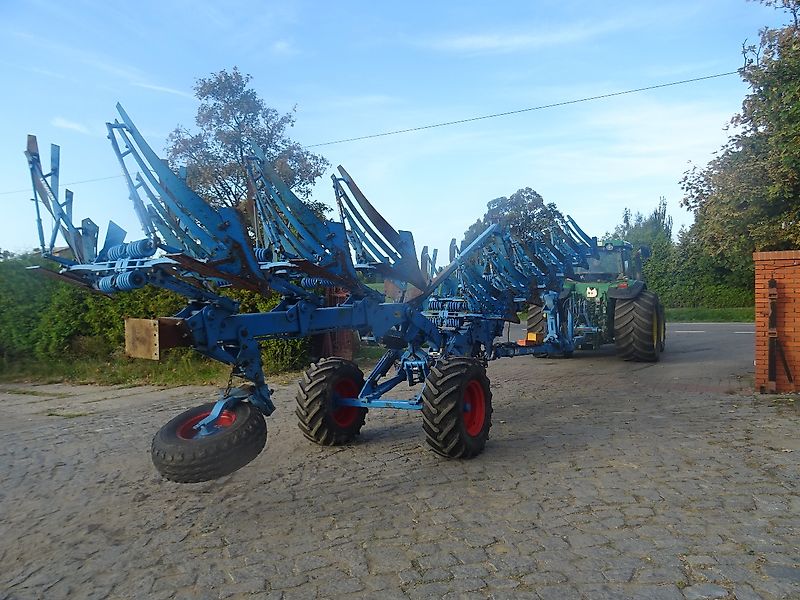 Pług Lemken VARI TITAN . Obrotowy-Azurowy. Pług 9 Lemken skibowy