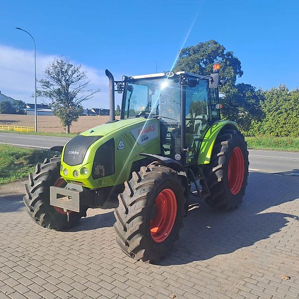 ciągnik Claas Axos 330