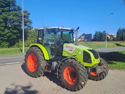 ciągnik Claas Axos 330