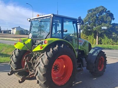 ciągnik Claas Axos 330