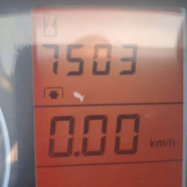 ciągnik Claas Axos 330