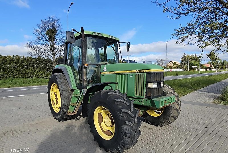 John Deere 6800