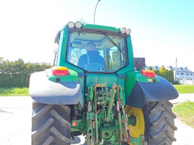 John Deere 6320 z ładowaczem czołowym