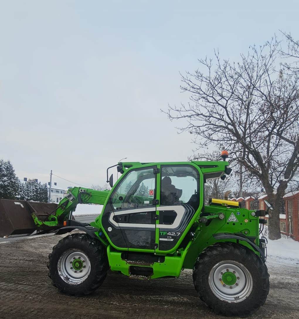 Ładowarka MERLO TF 42.7 CS140
