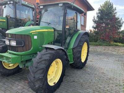 JOHN DEERE 5090M – 2011 ROK – 4721 MOTOGODZIN.