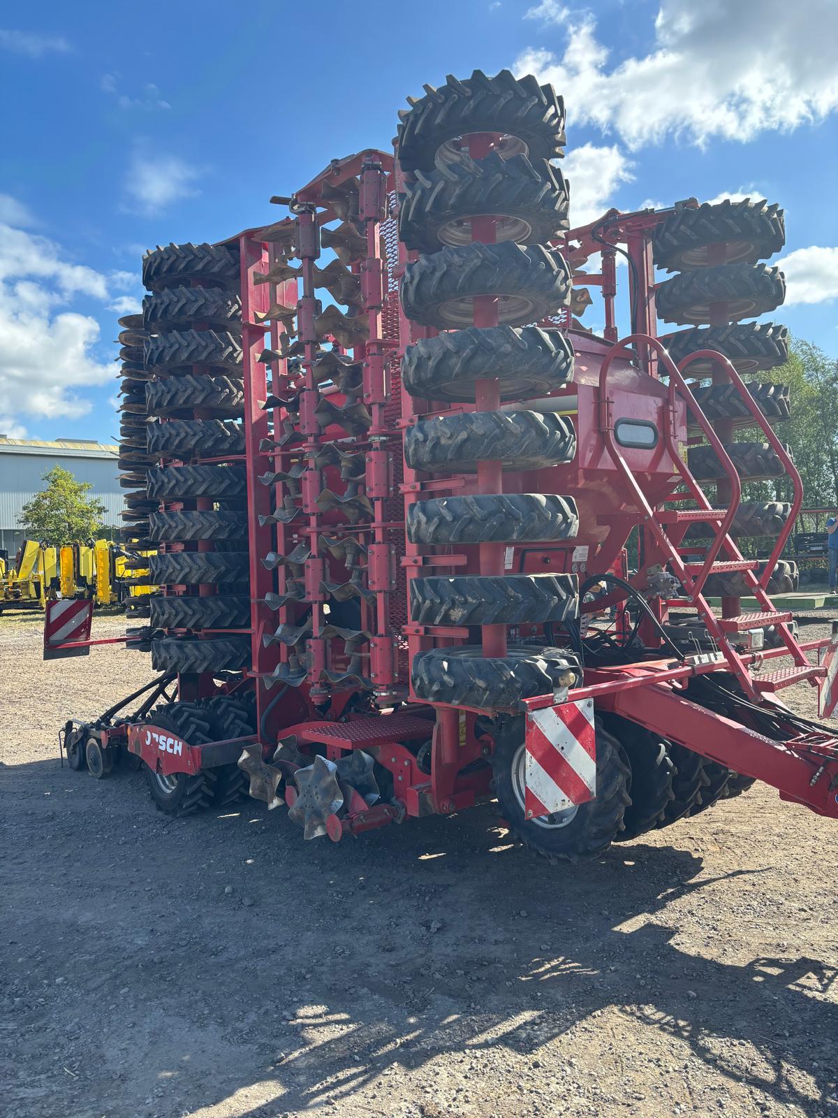SIEWNIK HORSCH PRONTO 9 DC