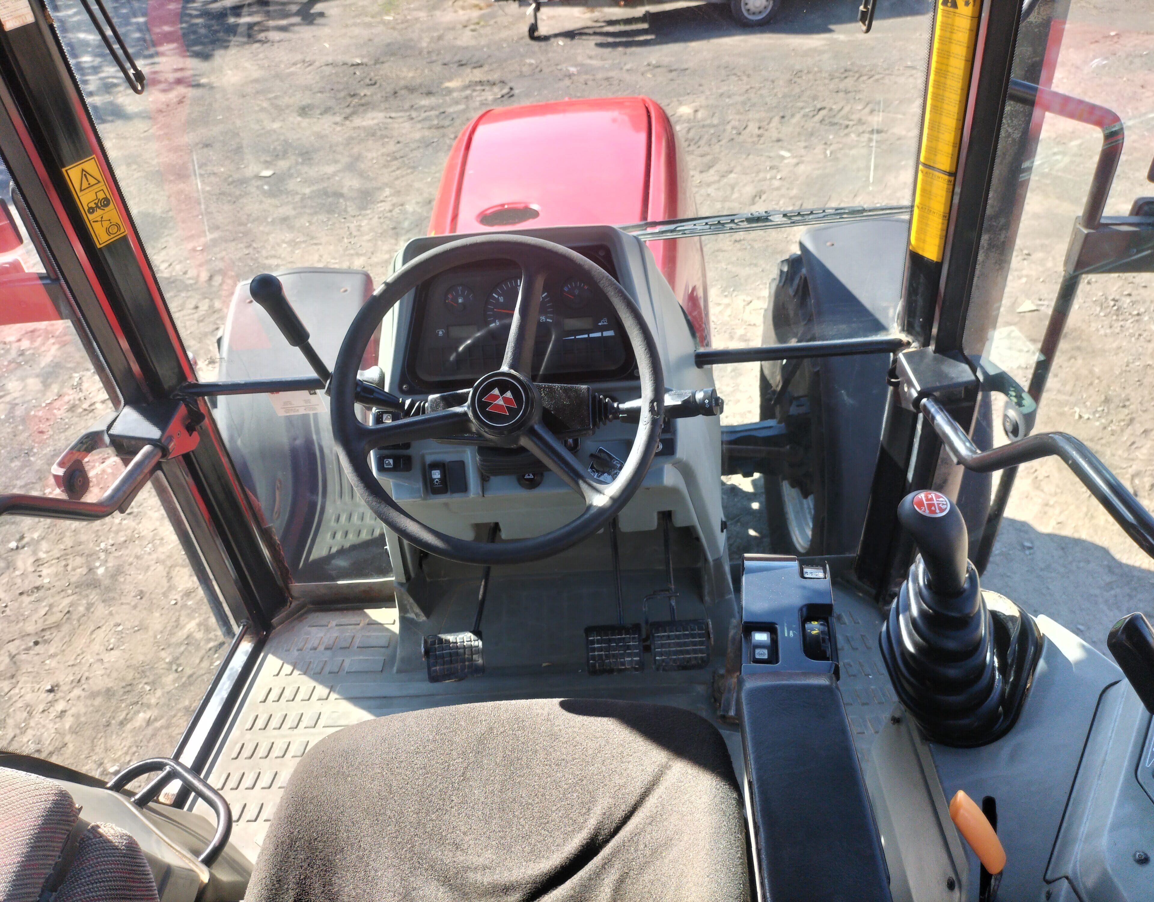 Massey Ferguson 8250