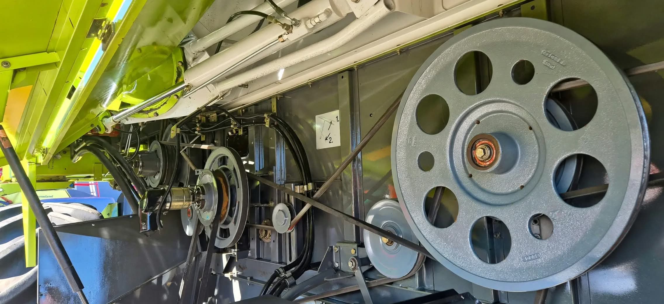 Kombajn zbożowy Claas Medion 310