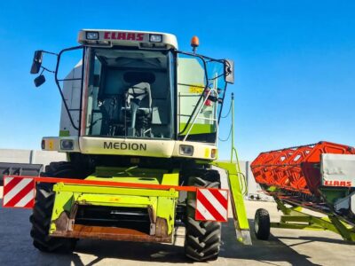 Kombajn zbożowy Claas Medion 310