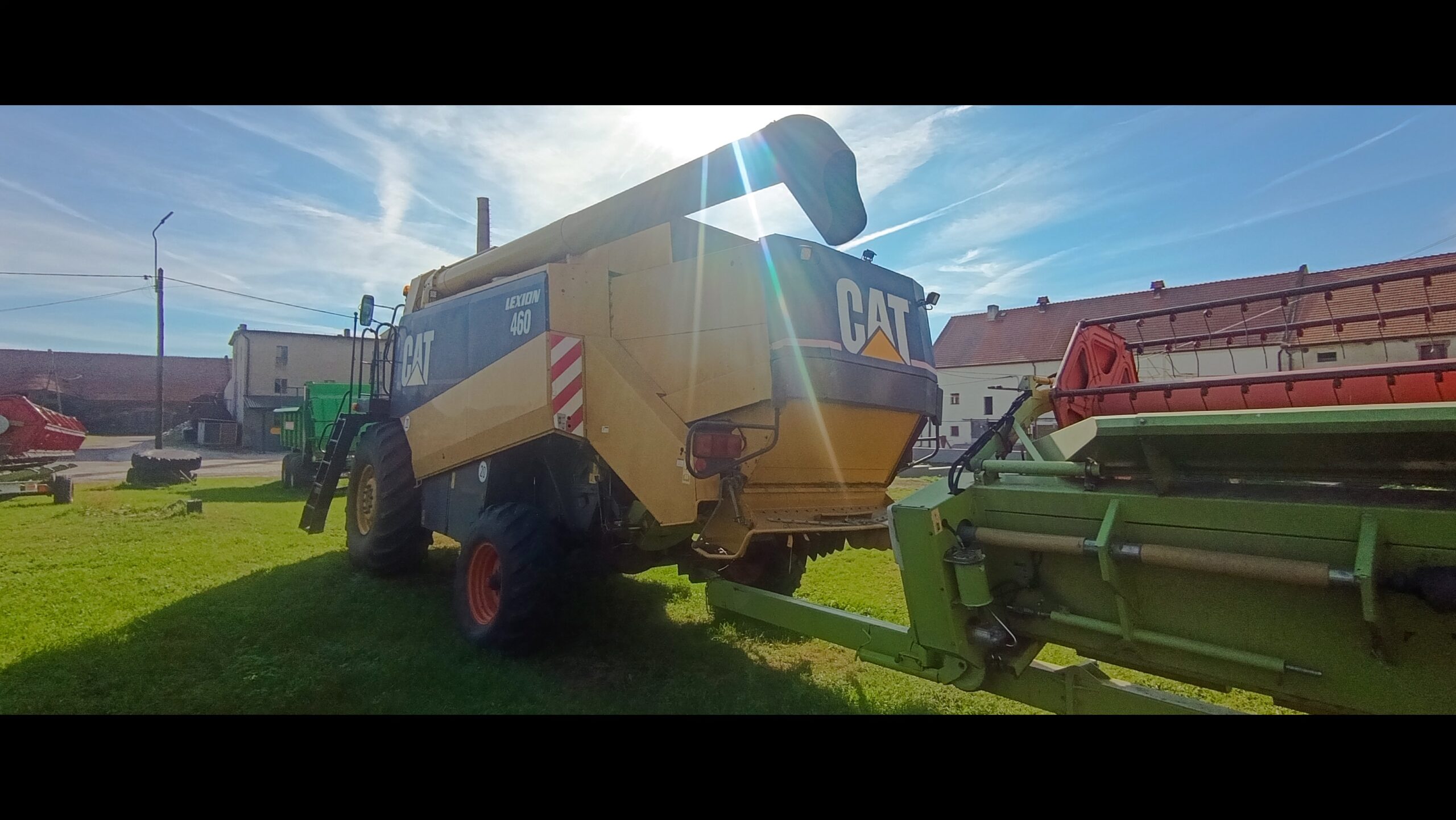 Cat Lexion 460 i heder Claas Vario 750 2008r