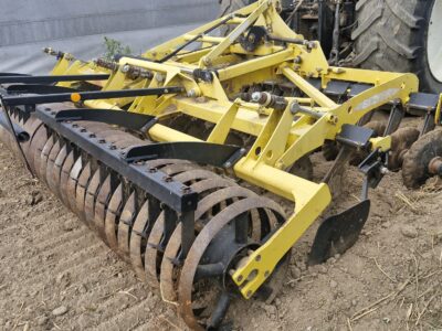 Brona talerzowa Bednar SN 4000 składana hydraulicznie