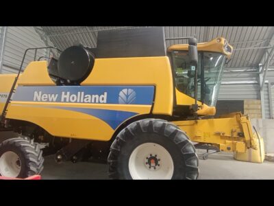 New Holland CSX 7070