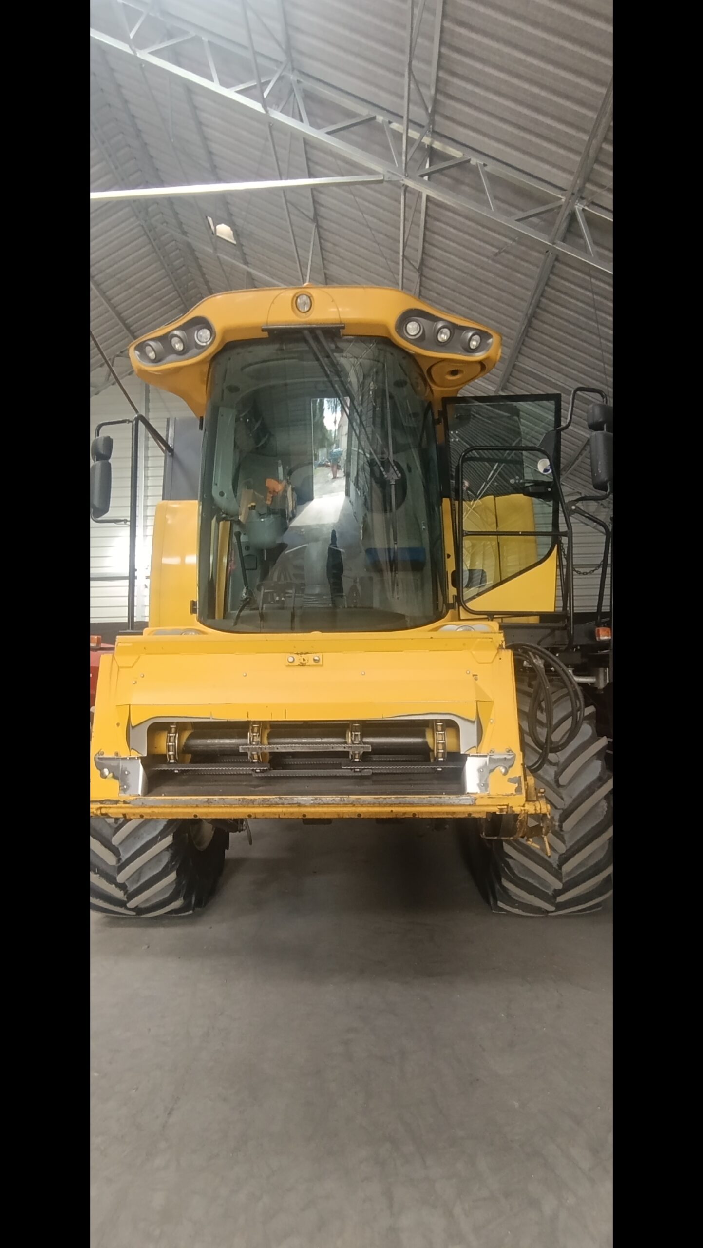 New Holland CSX 7070
