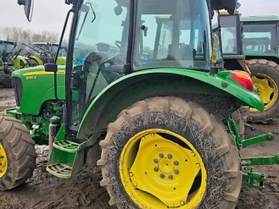 John Deere 5050E
