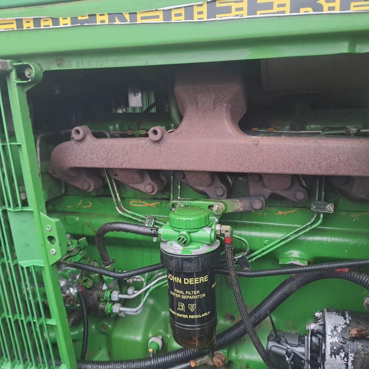 John Deere 6900