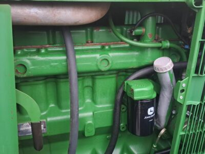 John Deere 6900